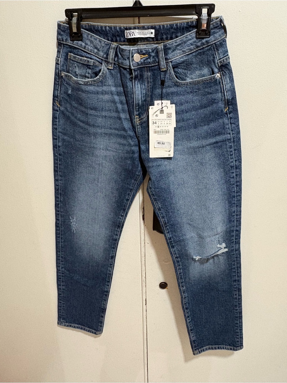 ZARA High-Rise Distressed Blue Jeans